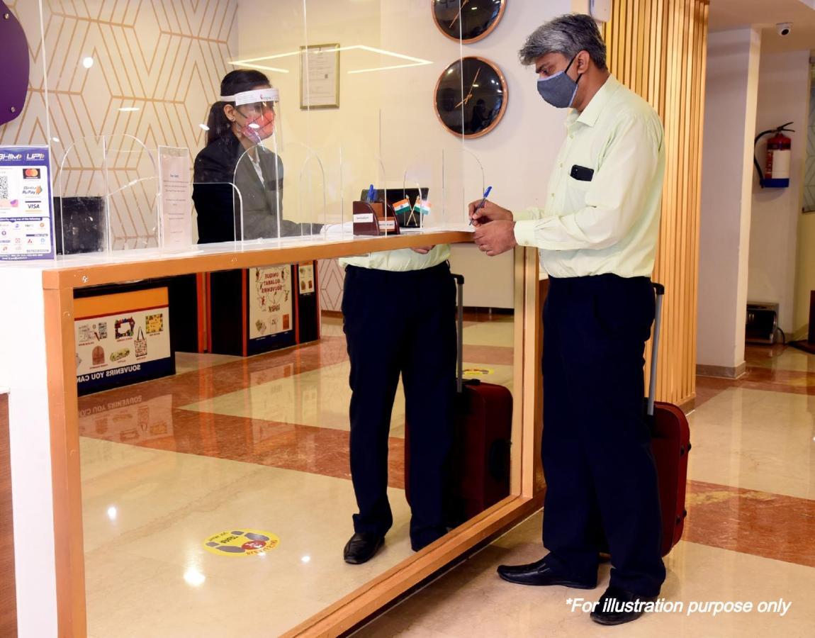 Capital O 37423 Golden Leaf Hotel Dehradun Ngoại thất bức ảnh